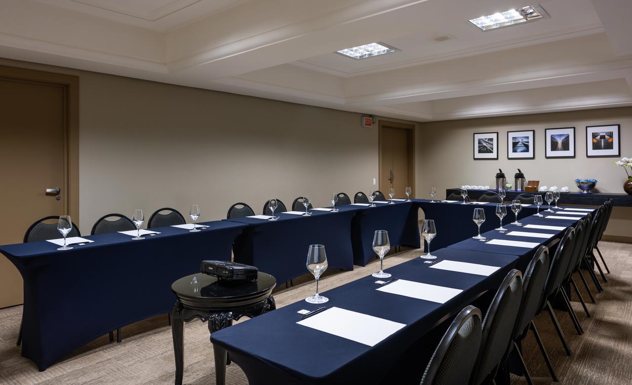 Blue Tree Premium Hotel 4*
